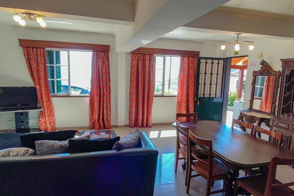 The Funny And Relax Apartment With Terrace & View Arco da Calheta  Esterno foto