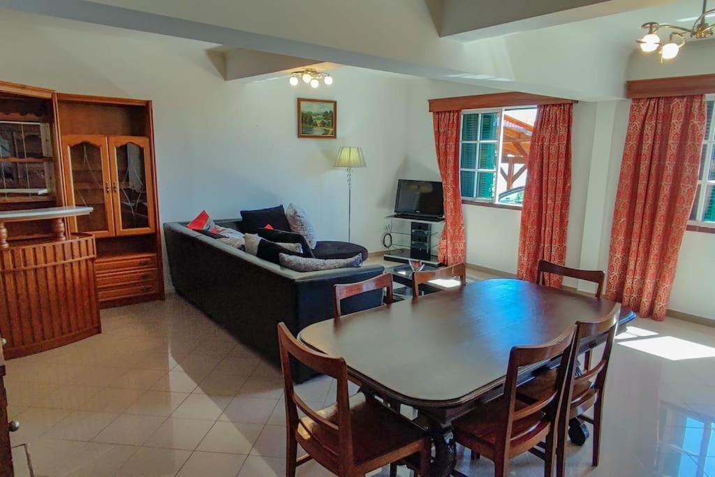 The Funny And Relax Apartment With Terrace & View Arco da Calheta  Esterno foto
